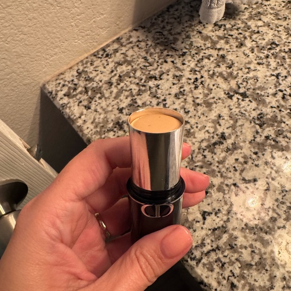 Dior Forever Skin Perfect 24h multi use foundation stick - Picture 4 of 4